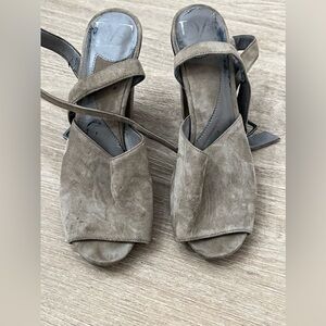 Diane von furstenberg taupe ankle wrap suede shoes 8.5